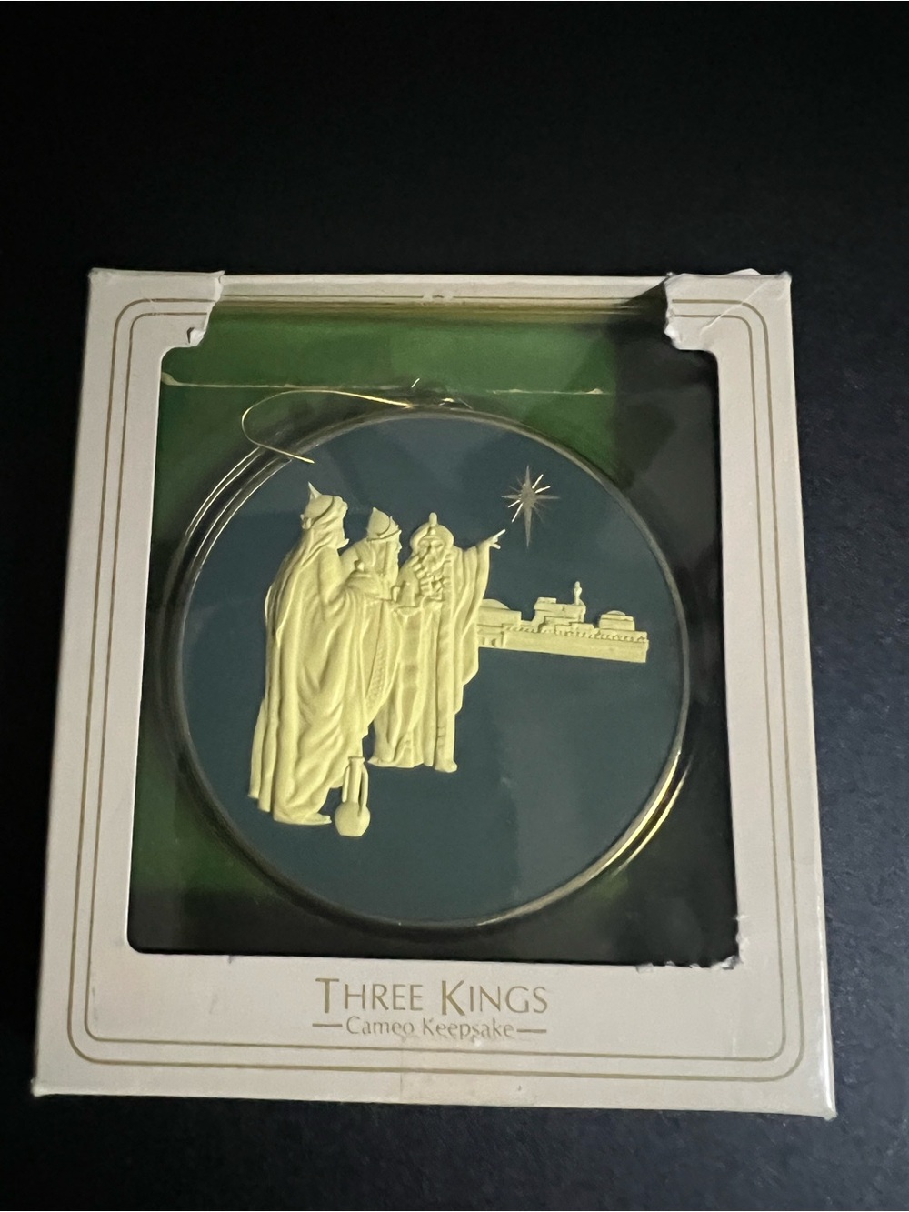 Three Kings Cameo Keepsake Holiday Ornament - Gold on Dark Green